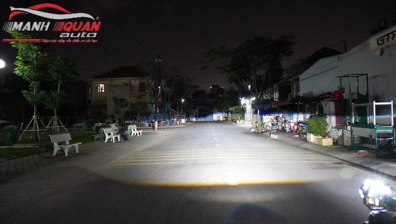 Lắp Bi Laser X-Light V20L Cho Ô tô